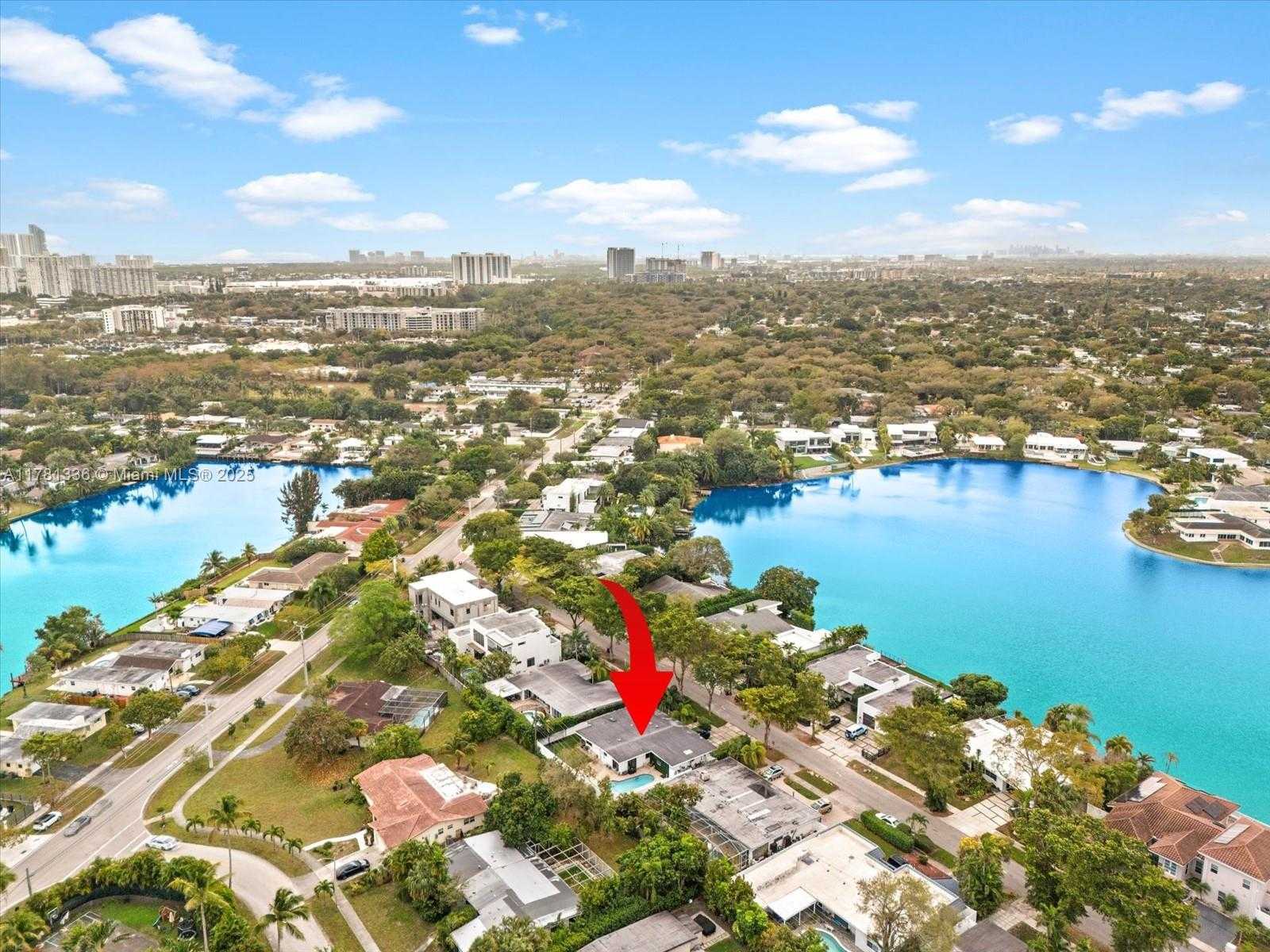 Small Image of 19461 NORTH EAST 22ND RD, North Miami Beach Number 50