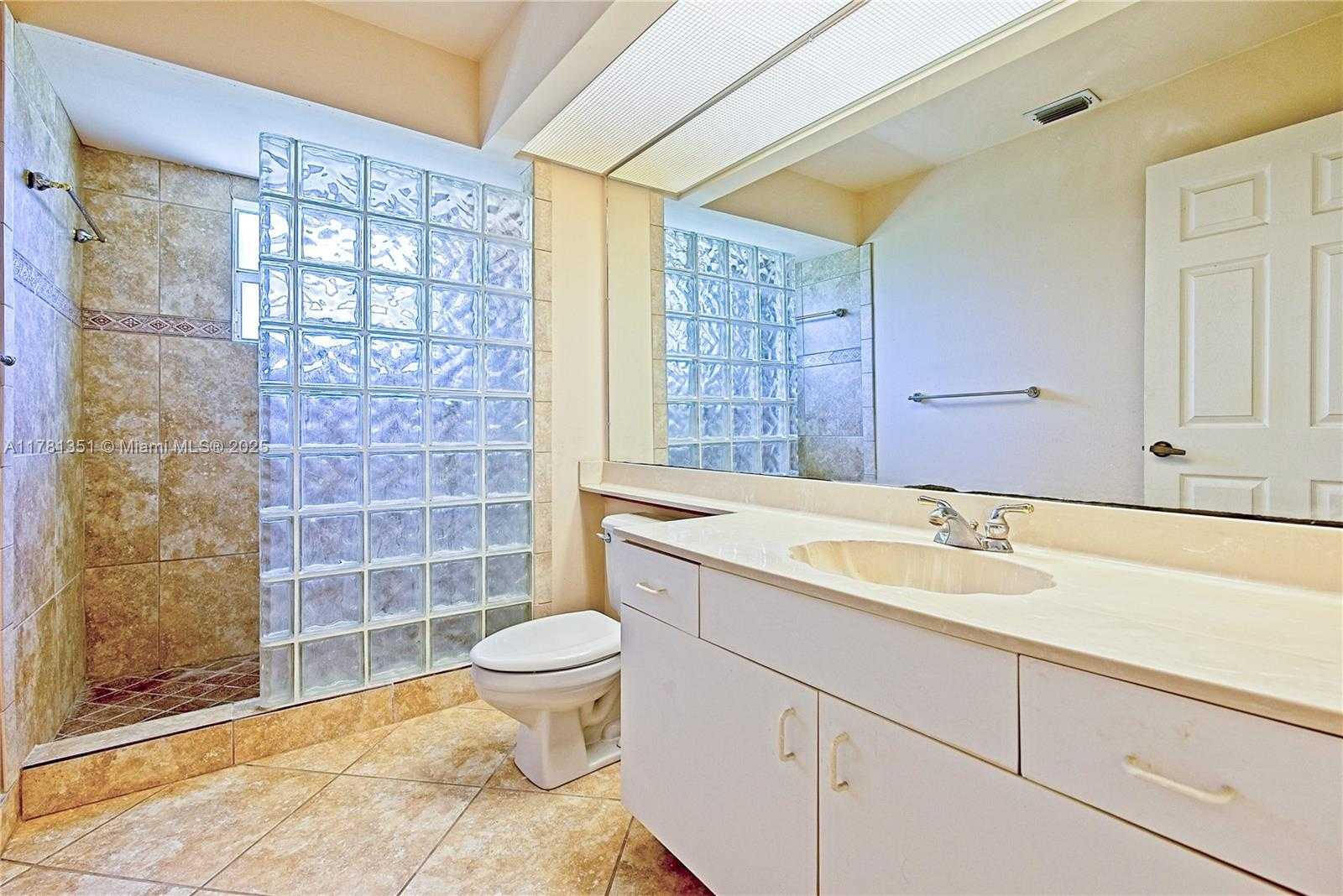 Small Image of 2592 SOUTH EAST 7TH CT, Homestead Number 11