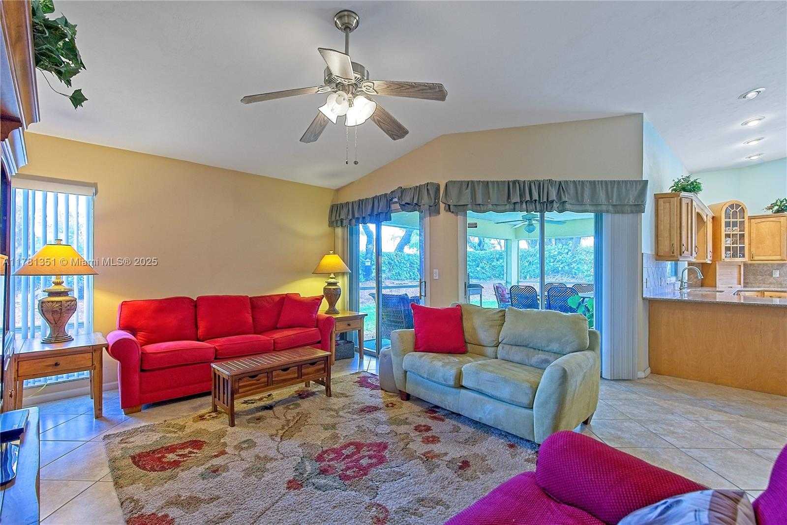 Small Image of 2592 SOUTH EAST 7TH CT, Homestead Number 3