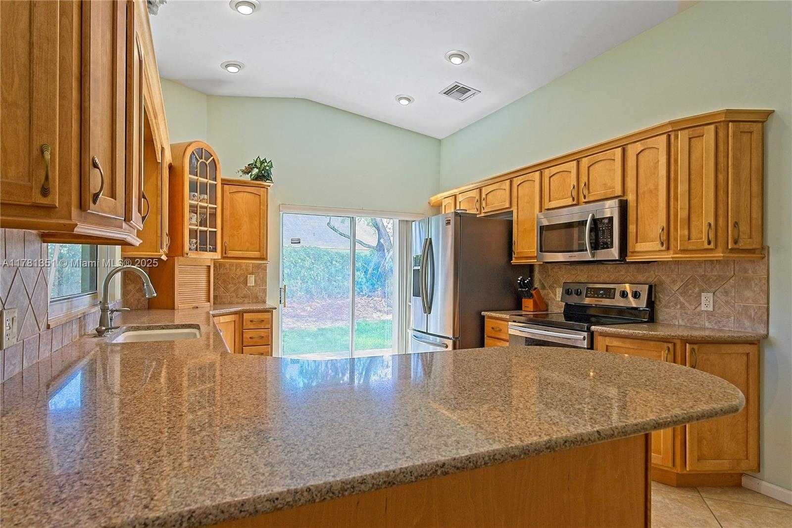 Small Image of 2592 SOUTH EAST 7TH CT, Homestead Number 6
