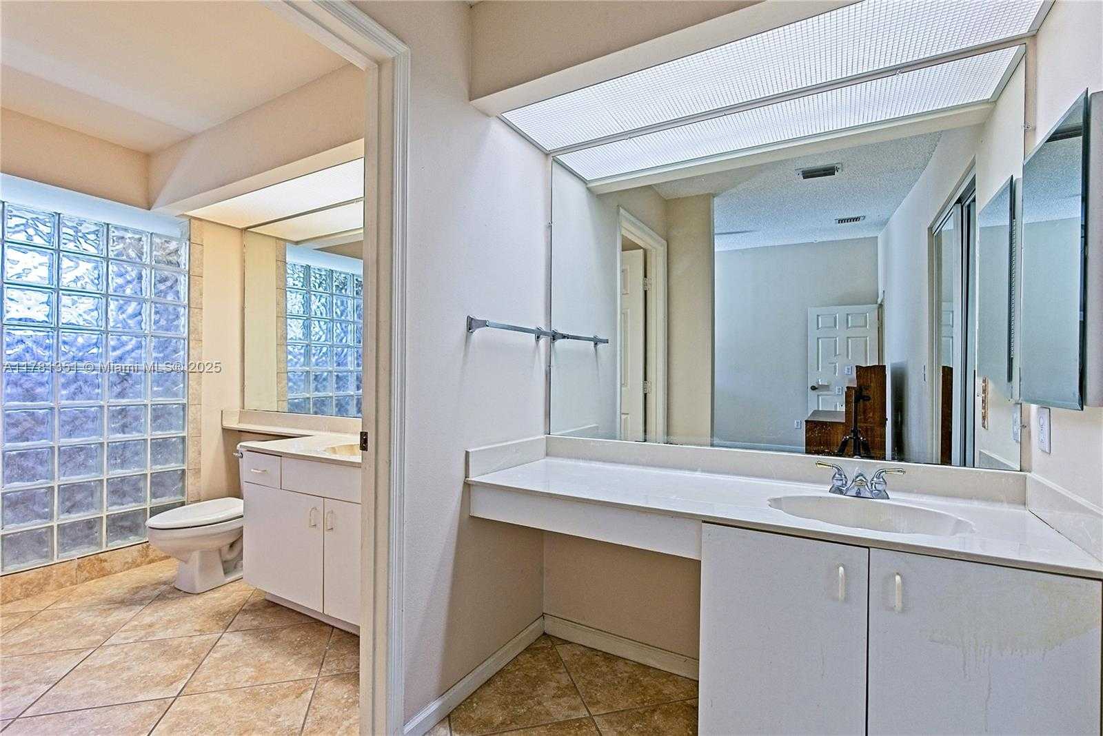 Small Image of 2592 SOUTH EAST 7TH CT, Homestead Number 8