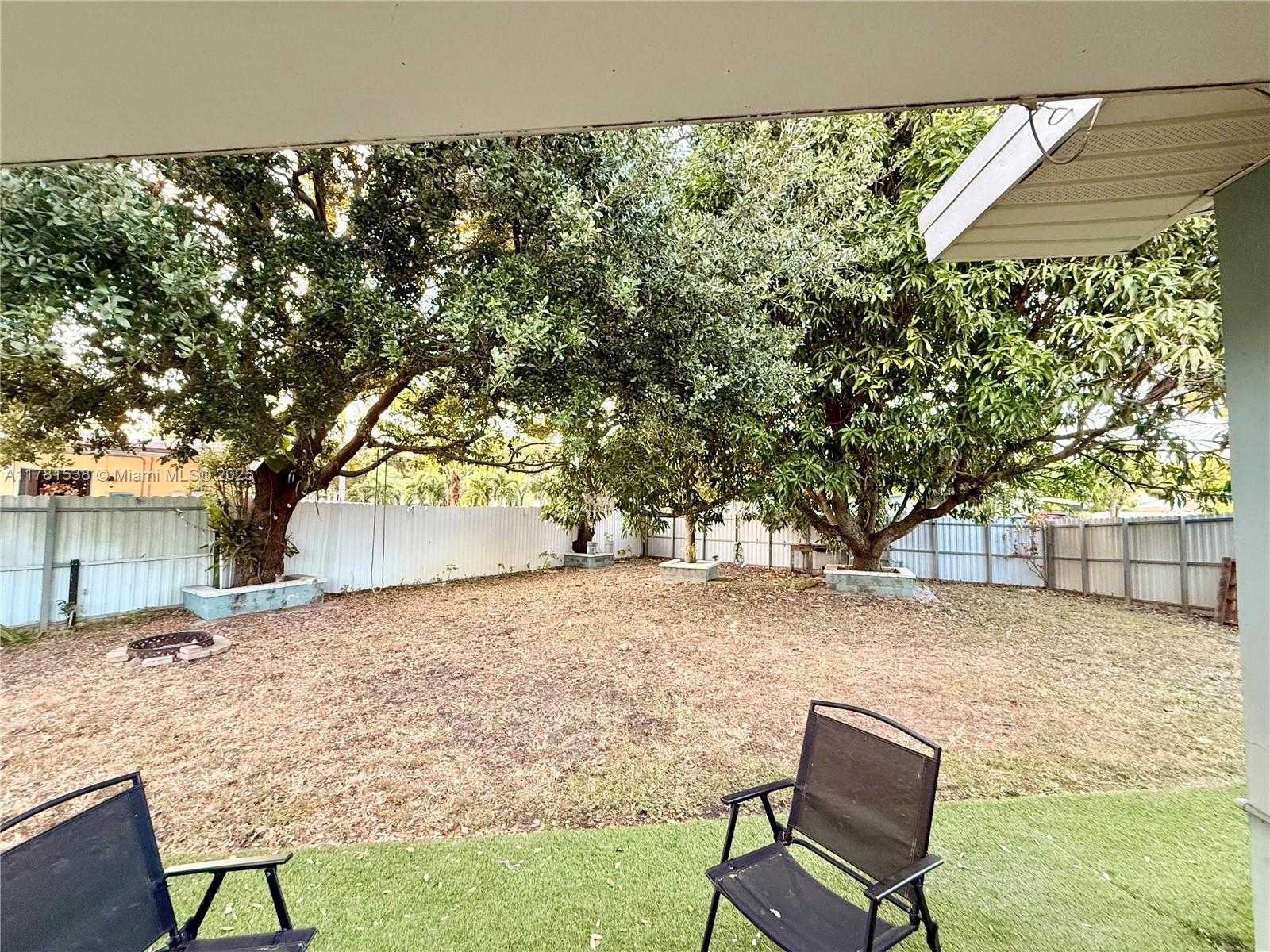 Small Image of 18920 NORTH WEST 31ST AVE, Miami Gardens Number 21