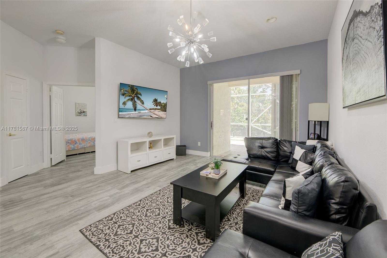 Small Image of 1490 SOUTH WEST 159TH AVE, Pembroke Pines Number 10