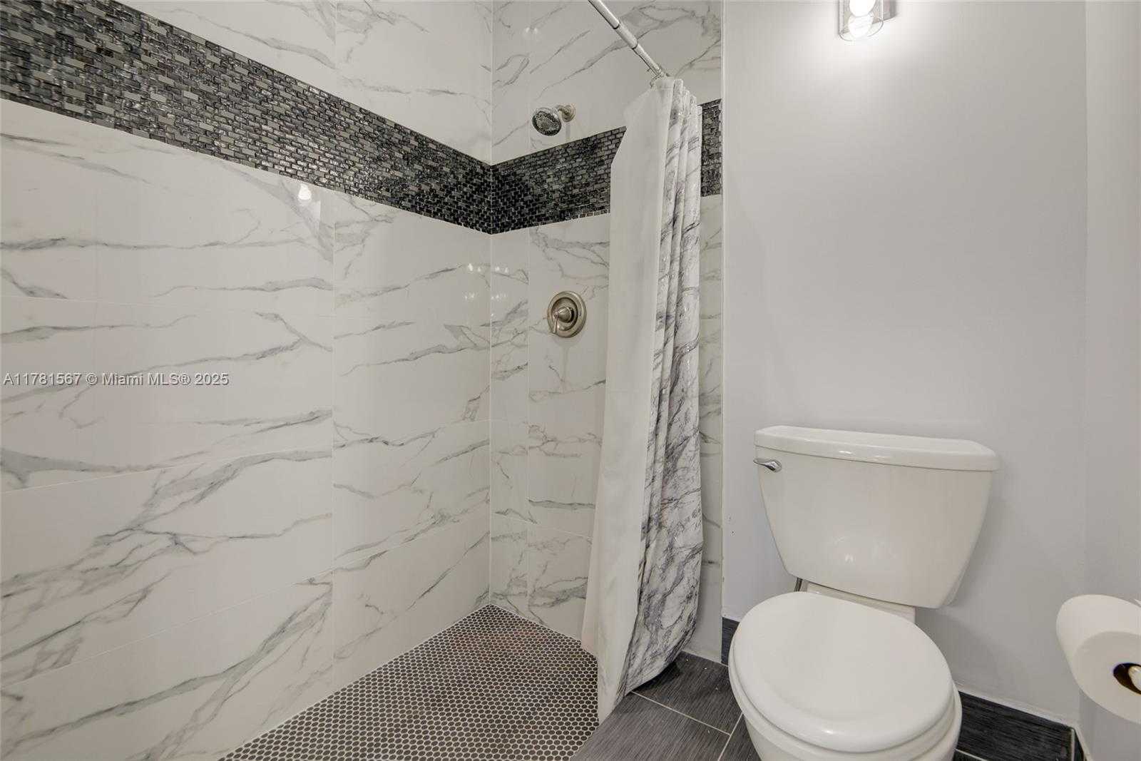 Small Image of 1490 SOUTH WEST 159TH AVE, Pembroke Pines Number 14