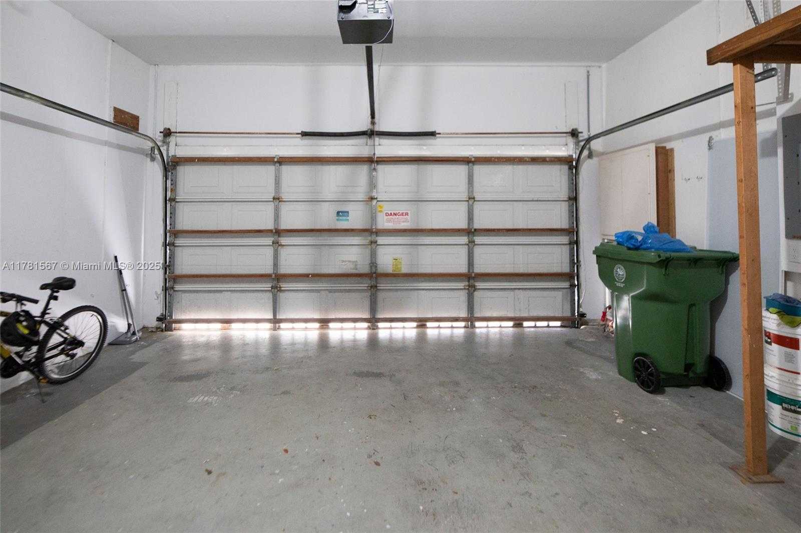 Small Image of 1490 SOUTH WEST 159TH AVE, Pembroke Pines Number 25