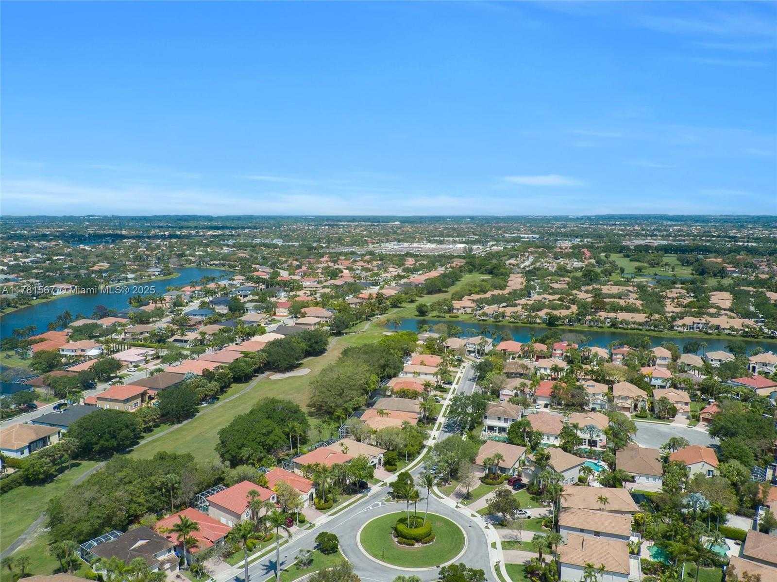Small Image of 1490 SOUTH WEST 159TH AVE, Pembroke Pines Number 27