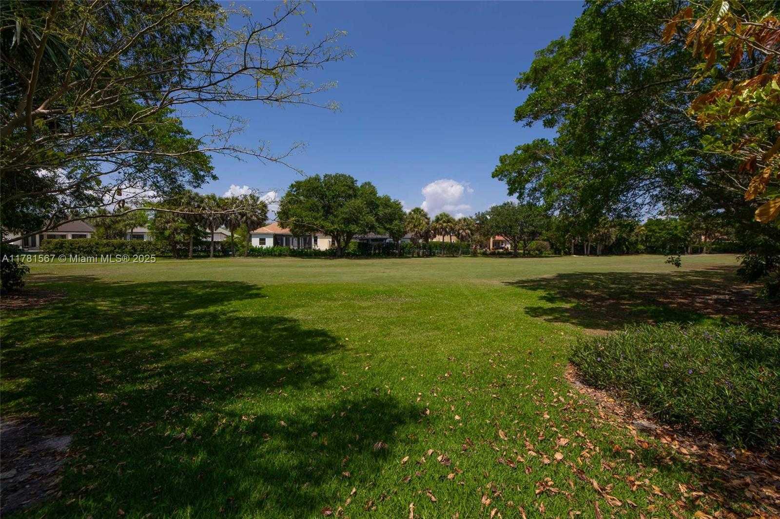 Small Image of 1490 SOUTH WEST 159TH AVE, Pembroke Pines Number 30