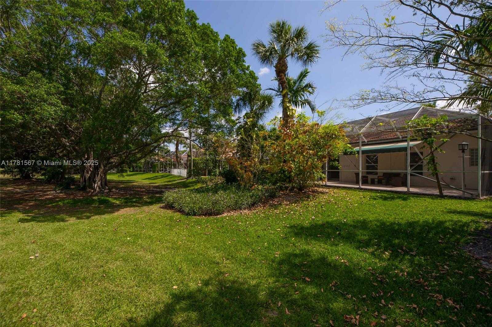 Small Image of 1490 SOUTH WEST 159TH AVE, Pembroke Pines Number 41