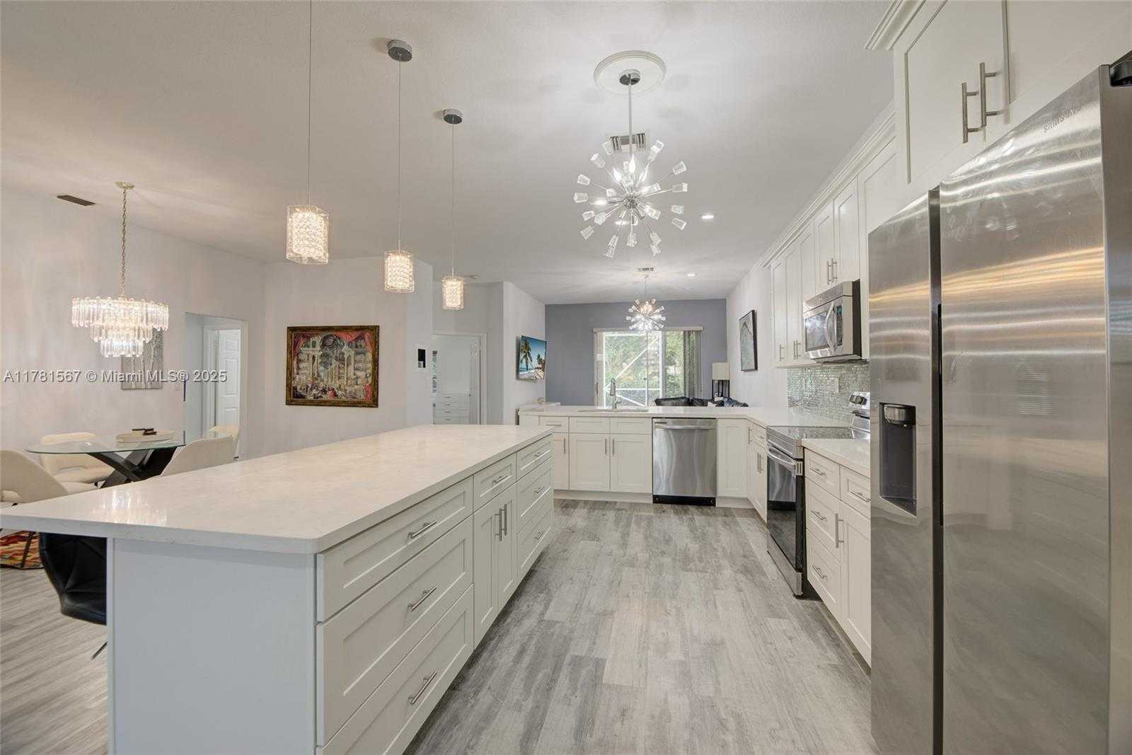 Small Image of 1490 SOUTH WEST 159TH AVE, Pembroke Pines Number 6