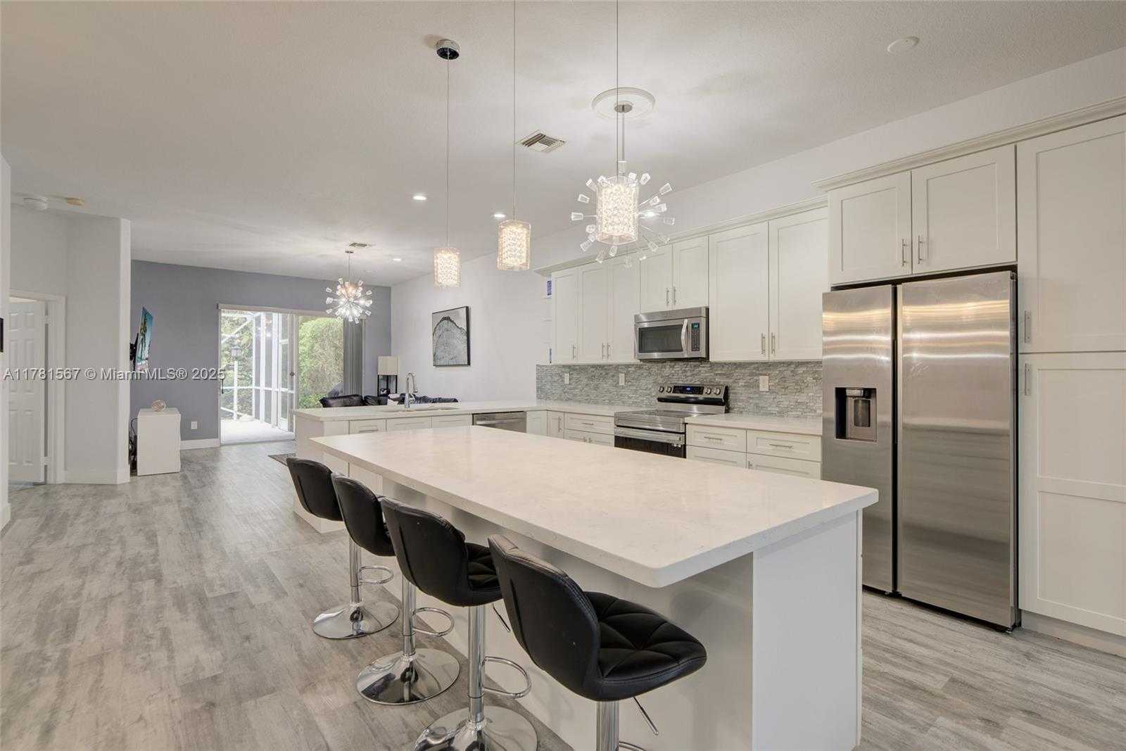 Small Image of 1490 SOUTH WEST 159TH AVE, Pembroke Pines Number 7