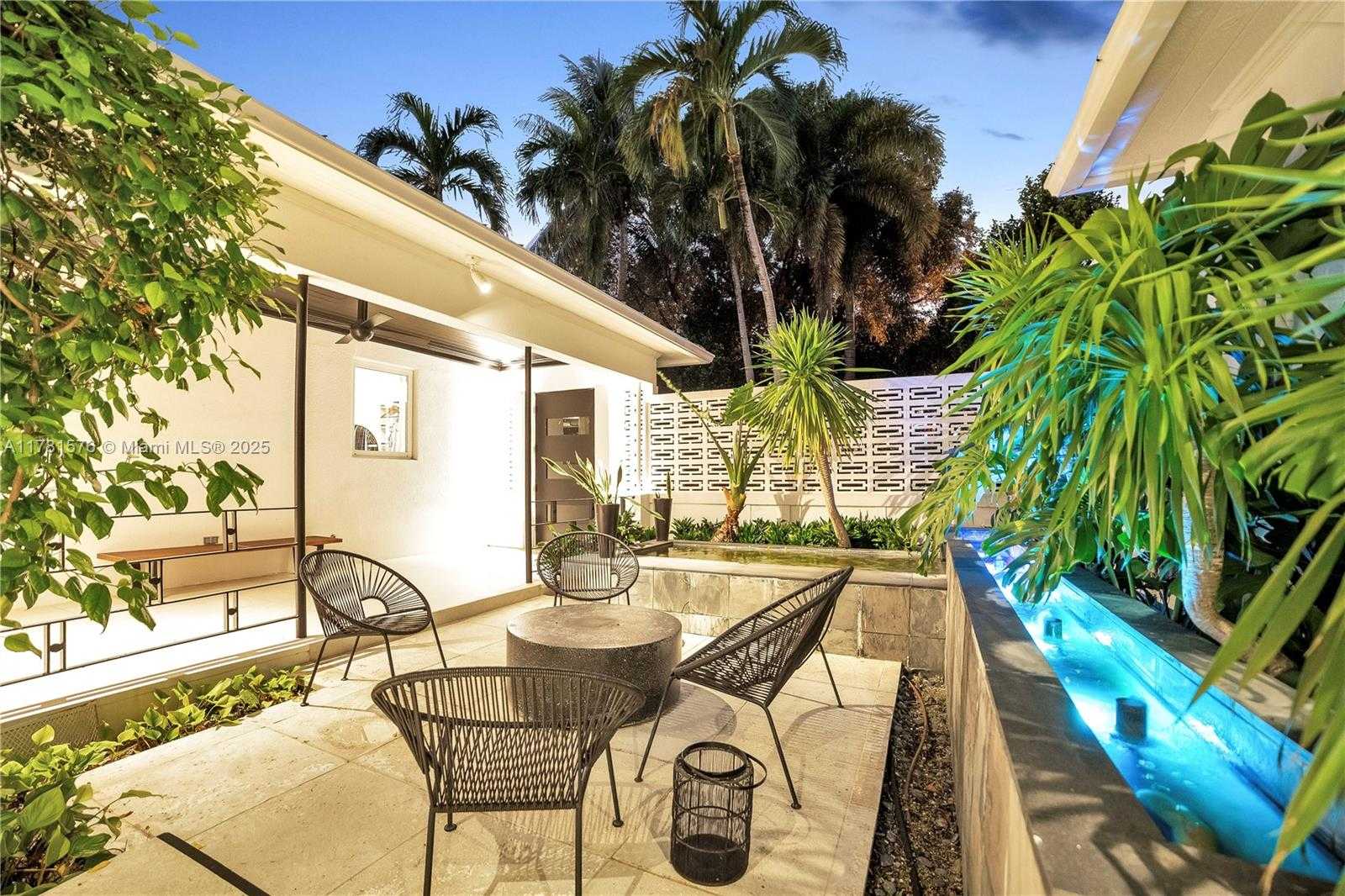 Small Image of 4271 ALTON RD, Miami Beach Number 10