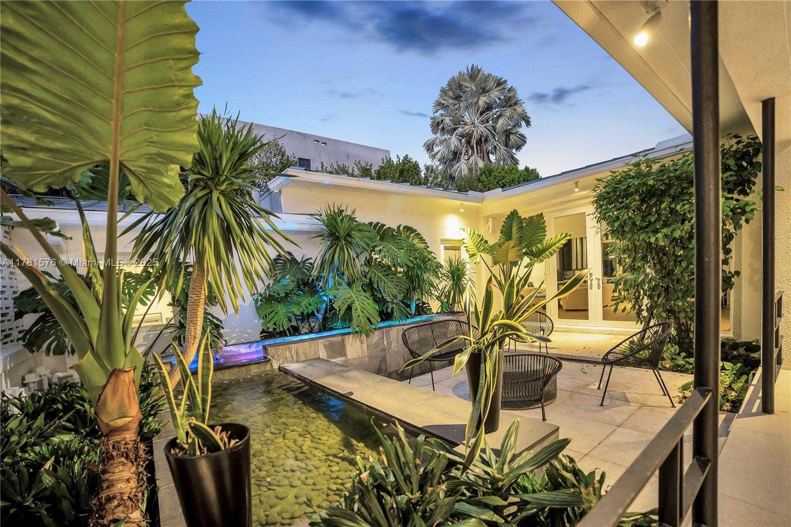 Small Image of 4271 ALTON RD, Miami Beach Number 12