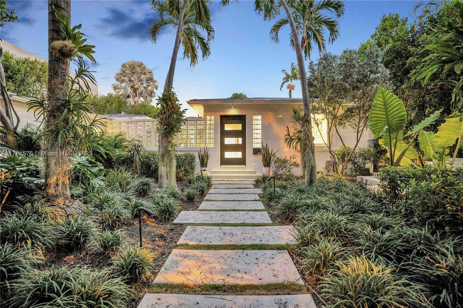 Small Image of 4271 ALTON RD, Miami Beach Number 2