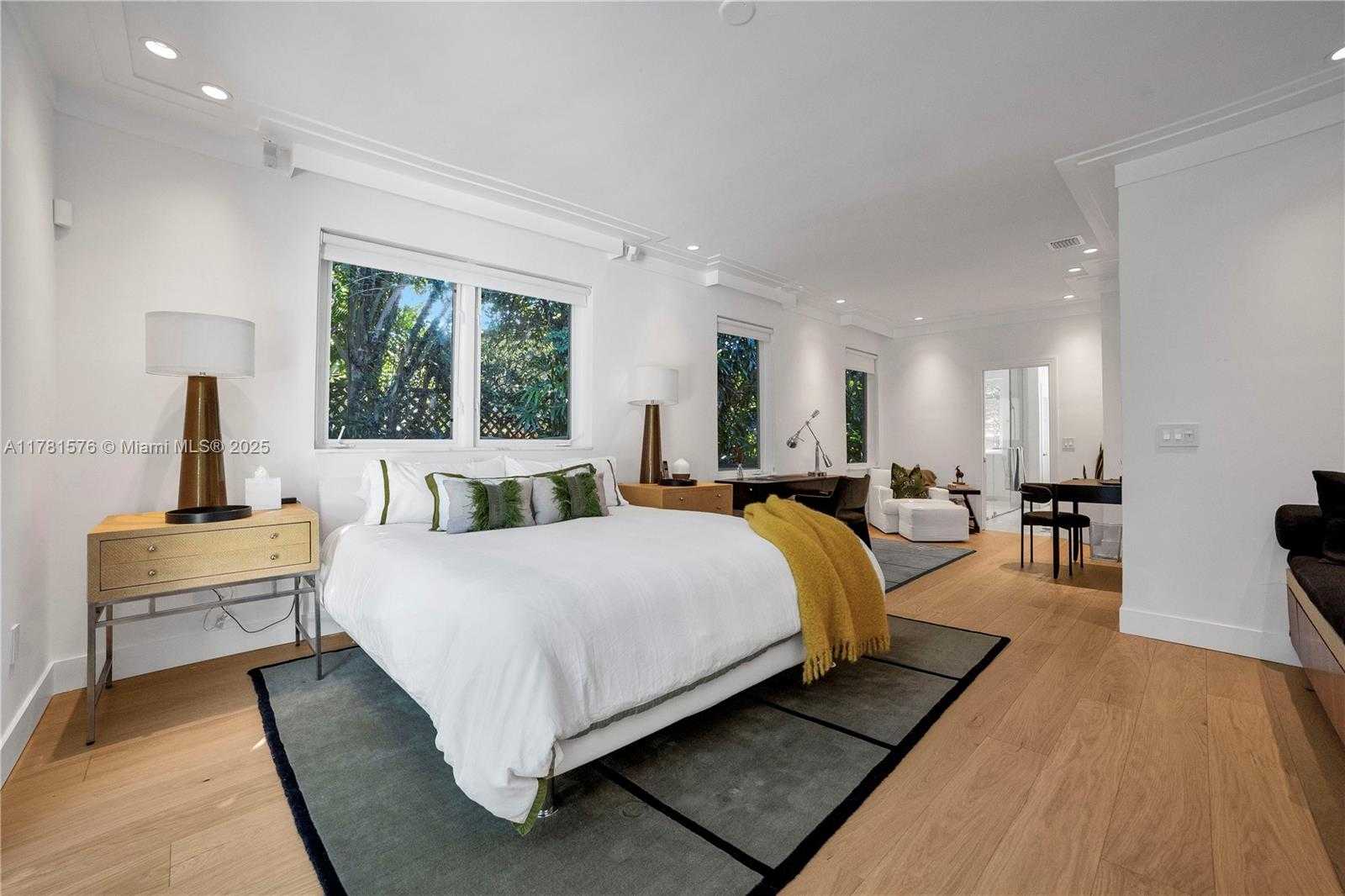 Small Image of 4271 ALTON RD, Miami Beach Number 24