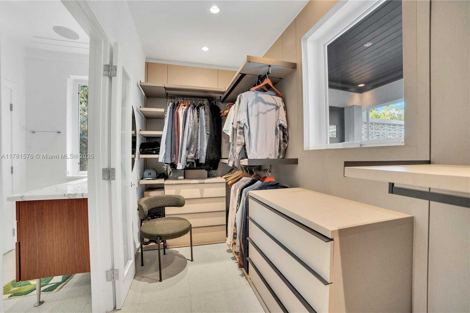 Small Image of 4271 ALTON RD, Miami Beach Number 29