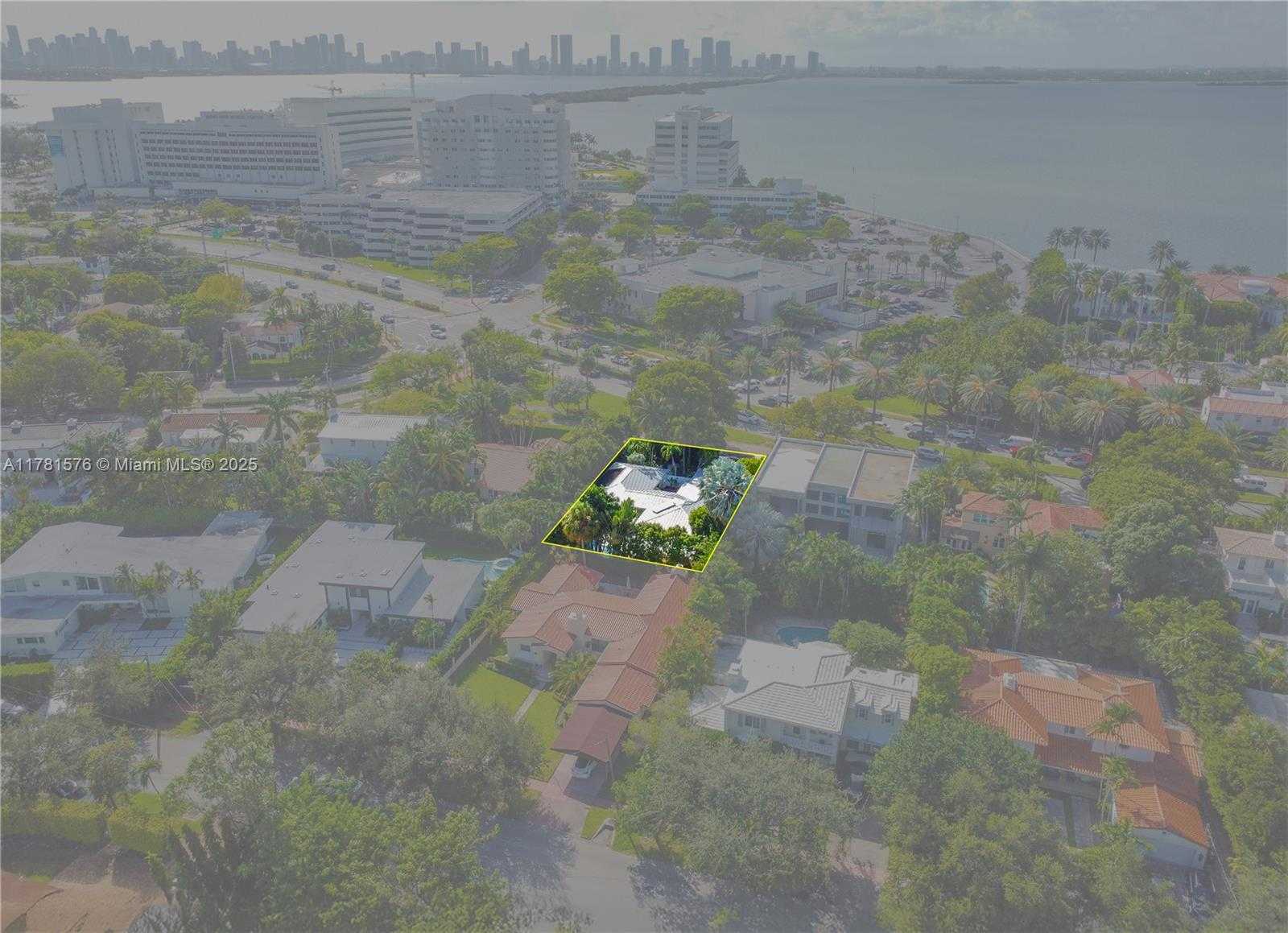 Small Image of 4271 ALTON RD, Miami Beach Number 53