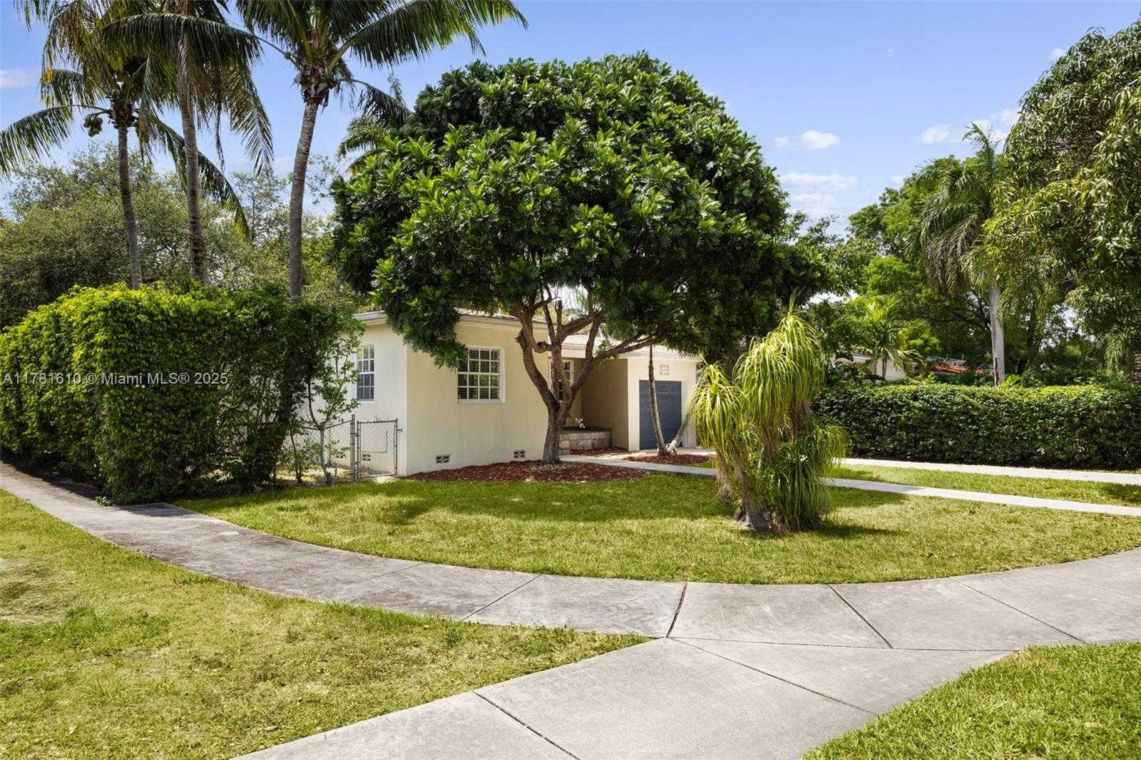 Small Image of 5490 SOUTH WEST 57TH AVE, Miami Number 2