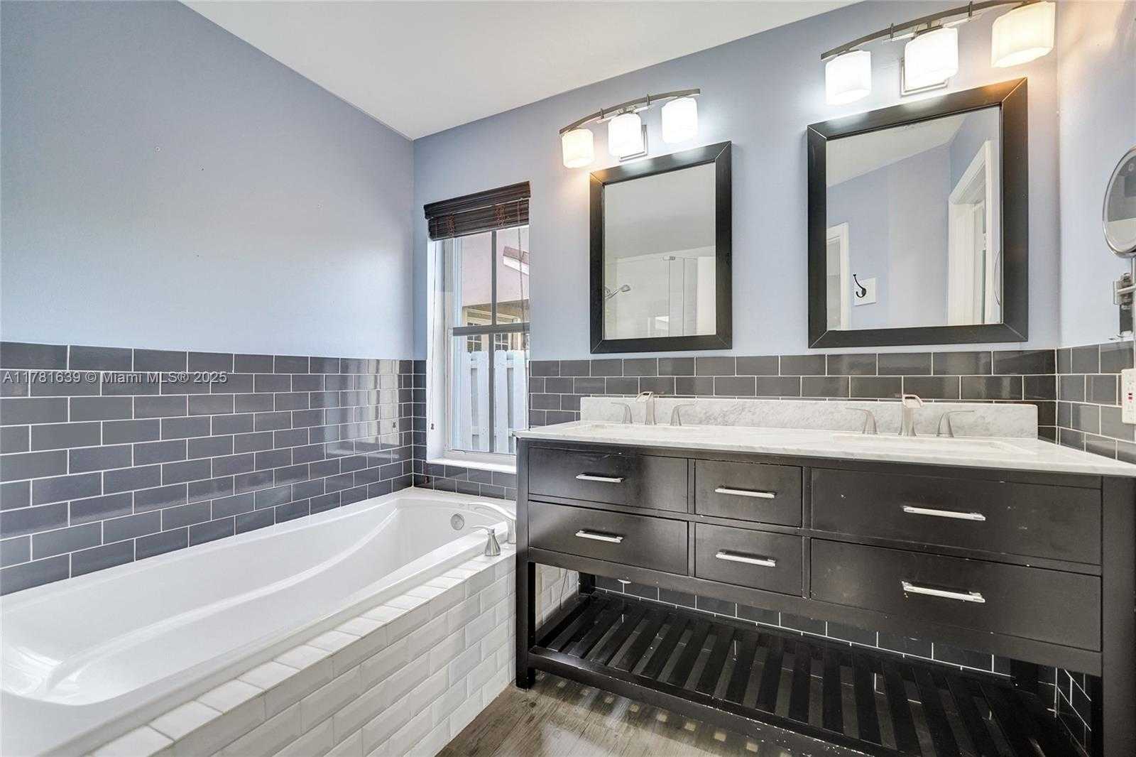 Small Image of 811 CHIMNEY ROCK RD, Weston Number 13