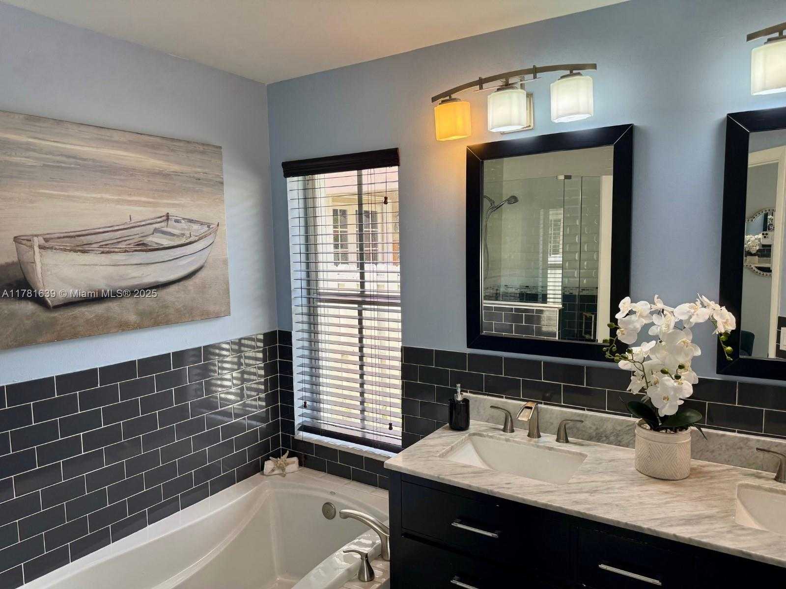 Small Image of 811 CHIMNEY ROCK RD, Weston Number 14