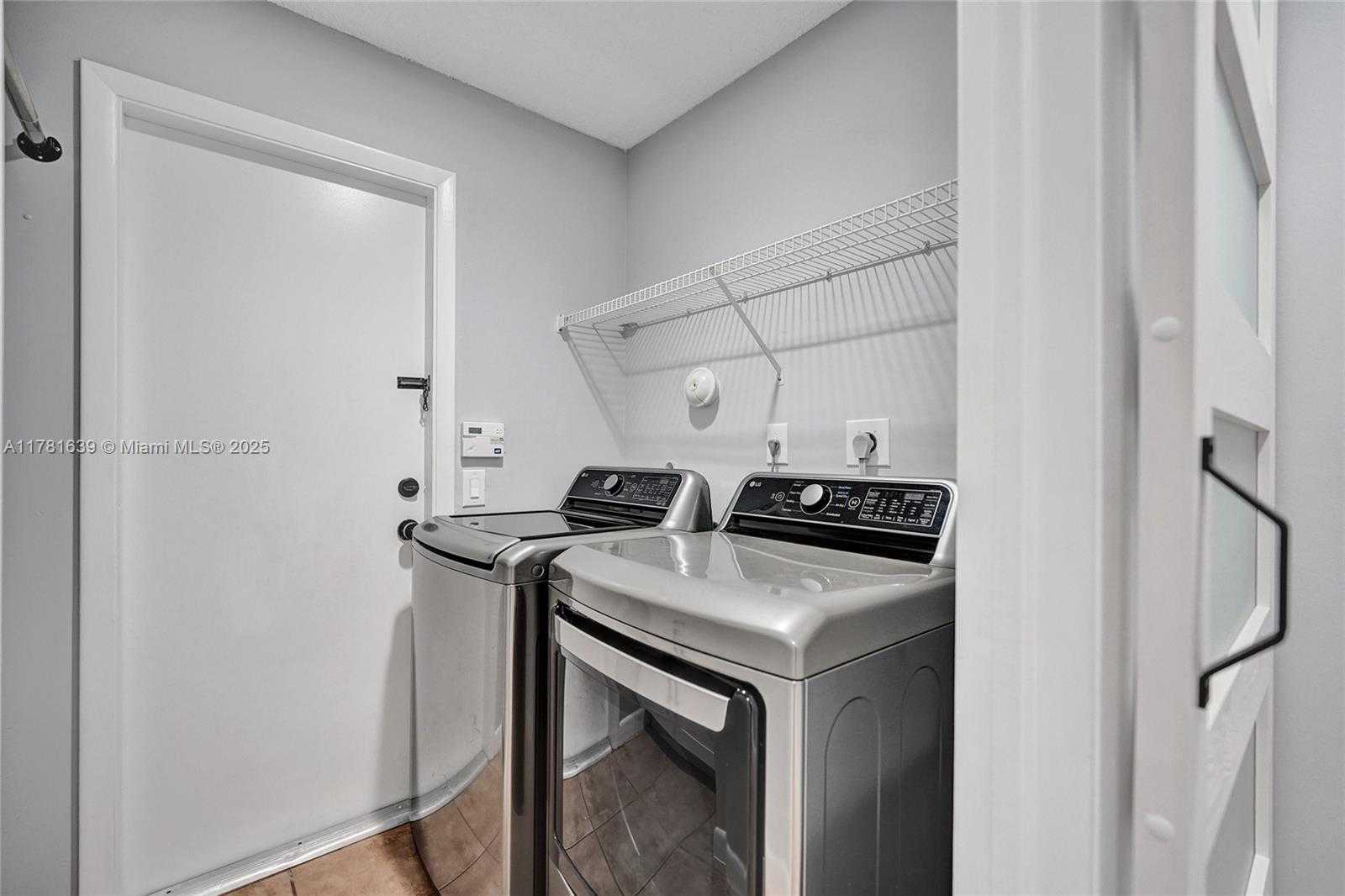 Small Image of 811 CHIMNEY ROCK RD, Weston Number 20
