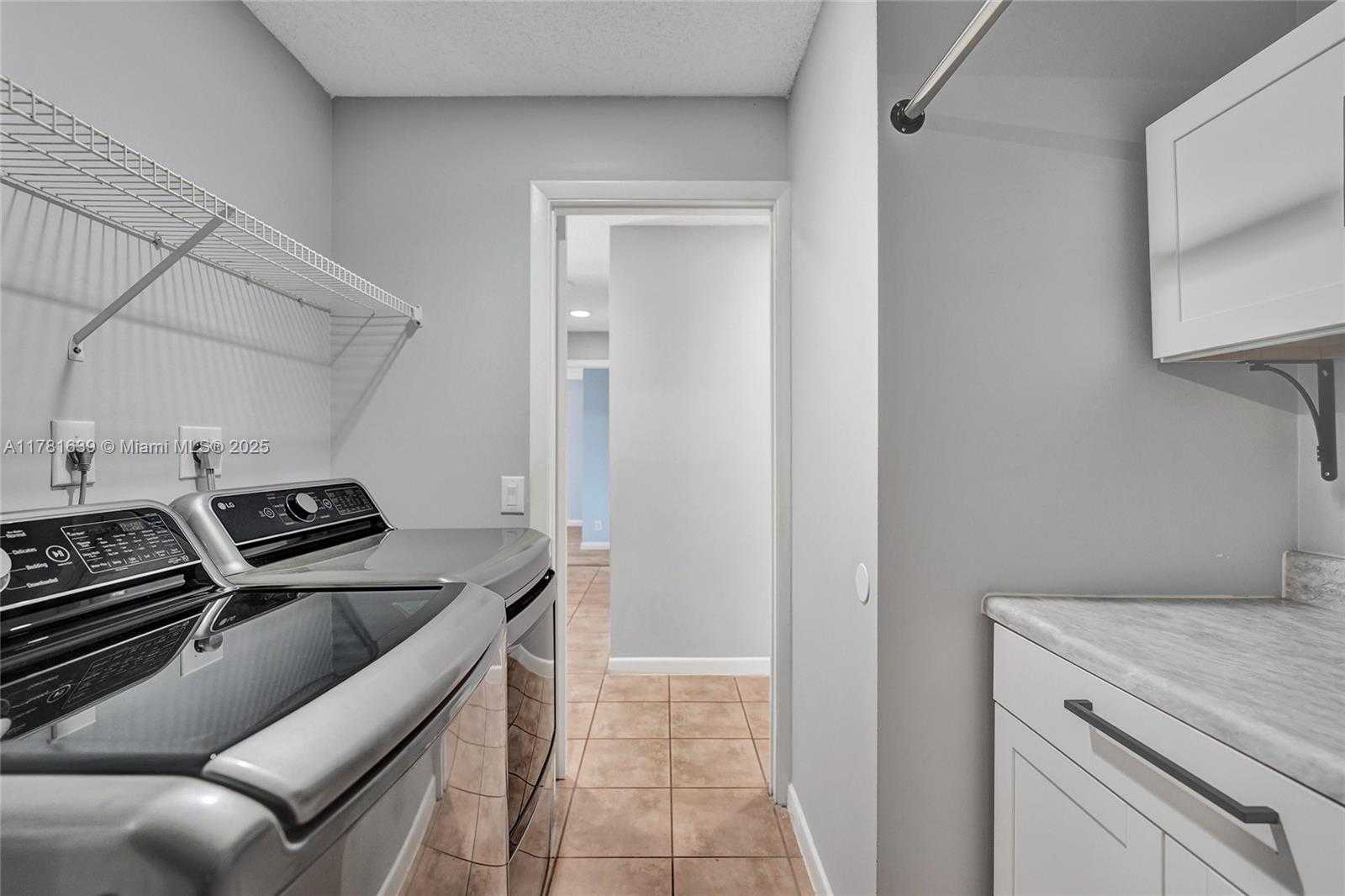 Small Image of 811 CHIMNEY ROCK RD, Weston Number 21