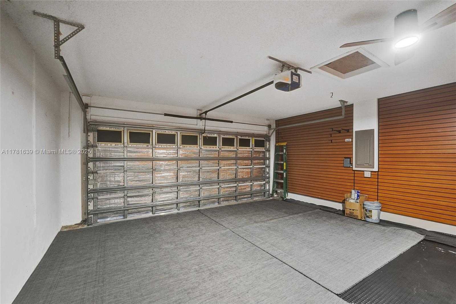 Small Image of 811 CHIMNEY ROCK RD, Weston Number 22