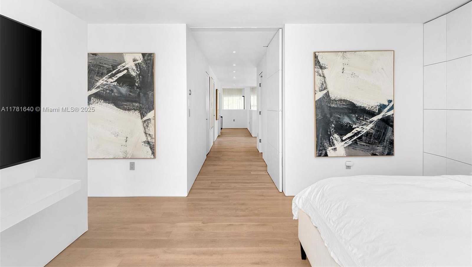 Small Image of 2031 SOUTH MIAMI AVE, Miami Number 16