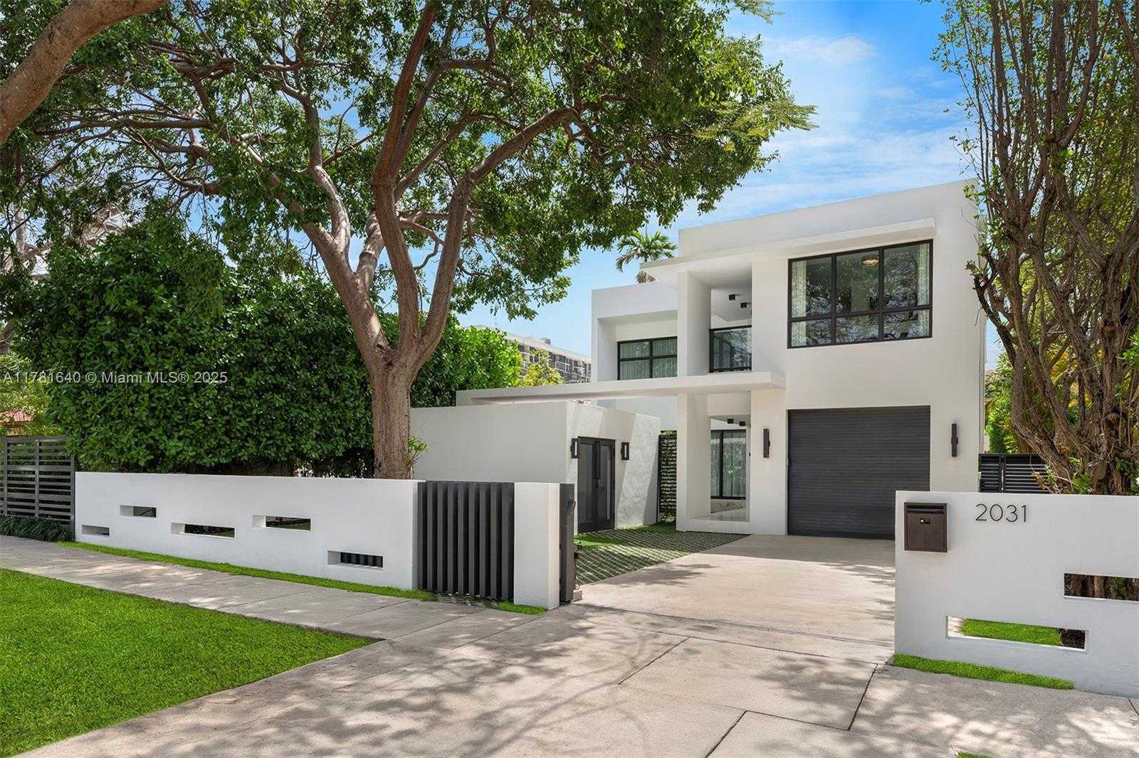 Small Image of 2031 SOUTH MIAMI AVE, Miami Number 2