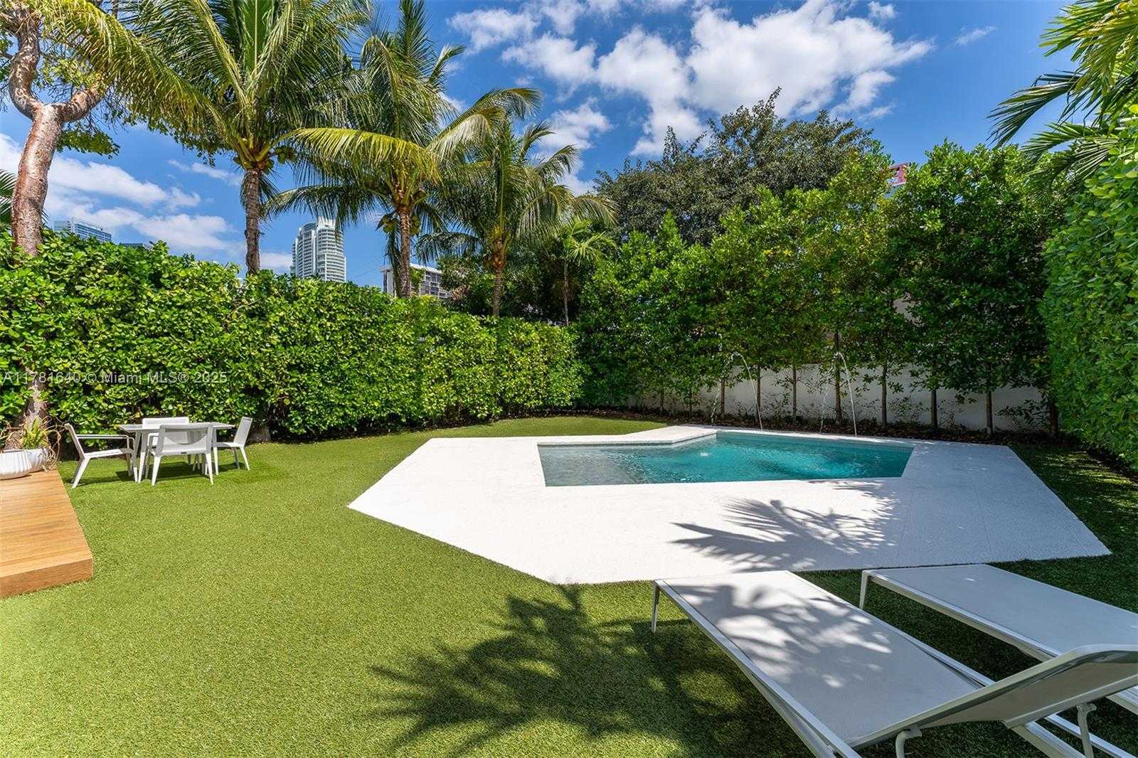 Small Image of 2031 SOUTH MIAMI AVE, Miami Number 21
