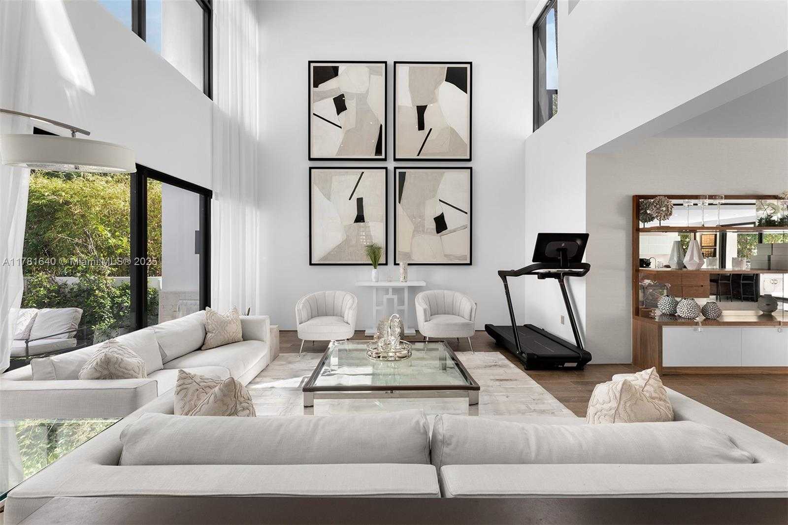 Small Image of 2031 SOUTH MIAMI AVE, Miami Number 3