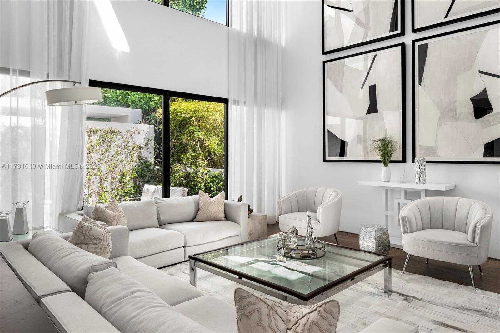 Small Image of 2031 SOUTH MIAMI AVE, Miami Number 5