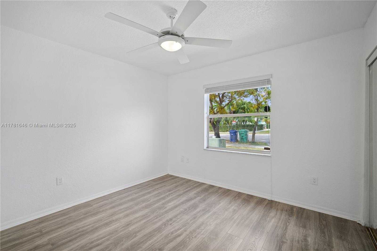 Small Image of 244 NORTH WEST 179TH ST, Miami Gardens Number 11
