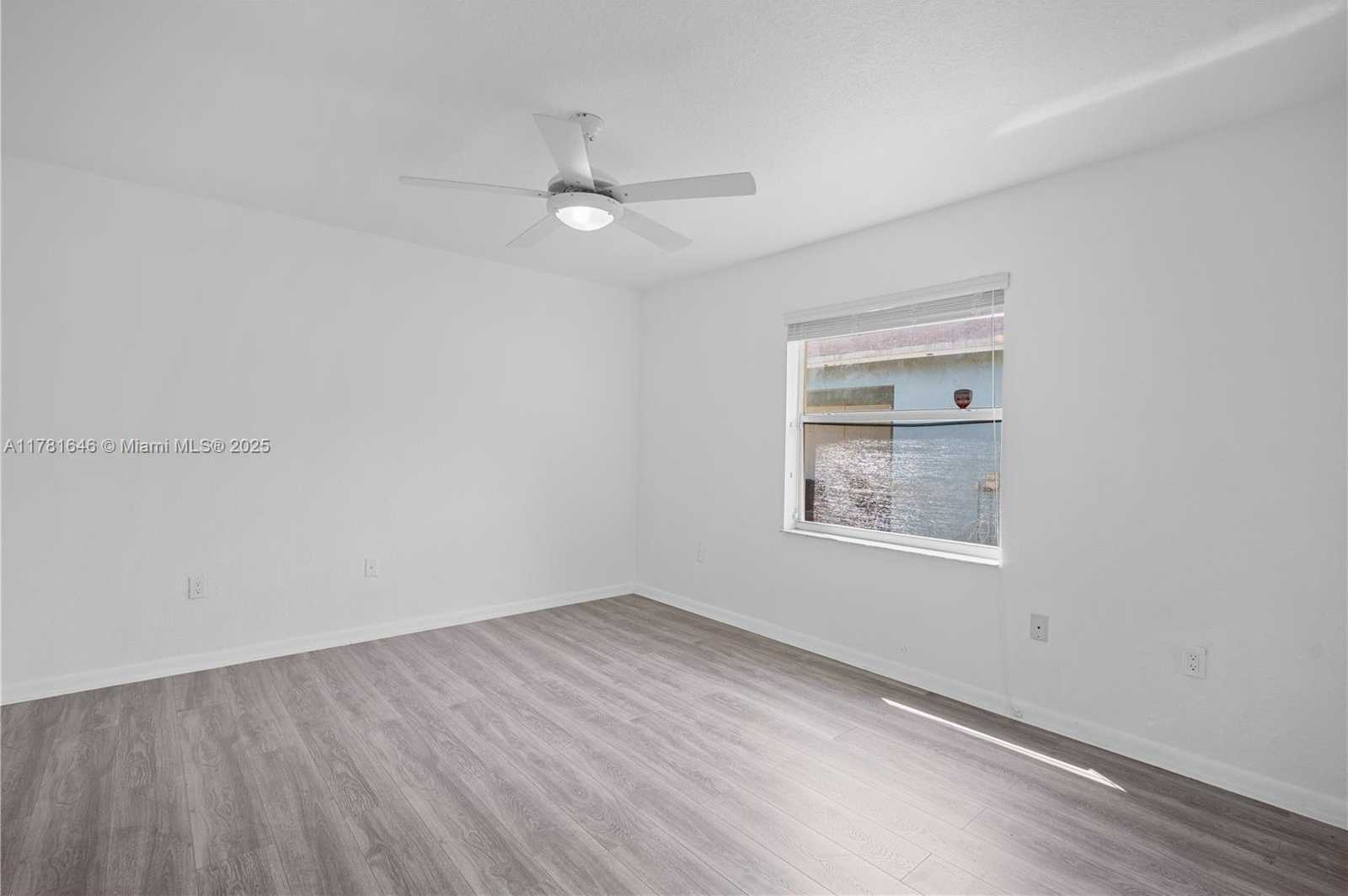 Small Image of 244 NORTH WEST 179TH ST, Miami Gardens Number 13