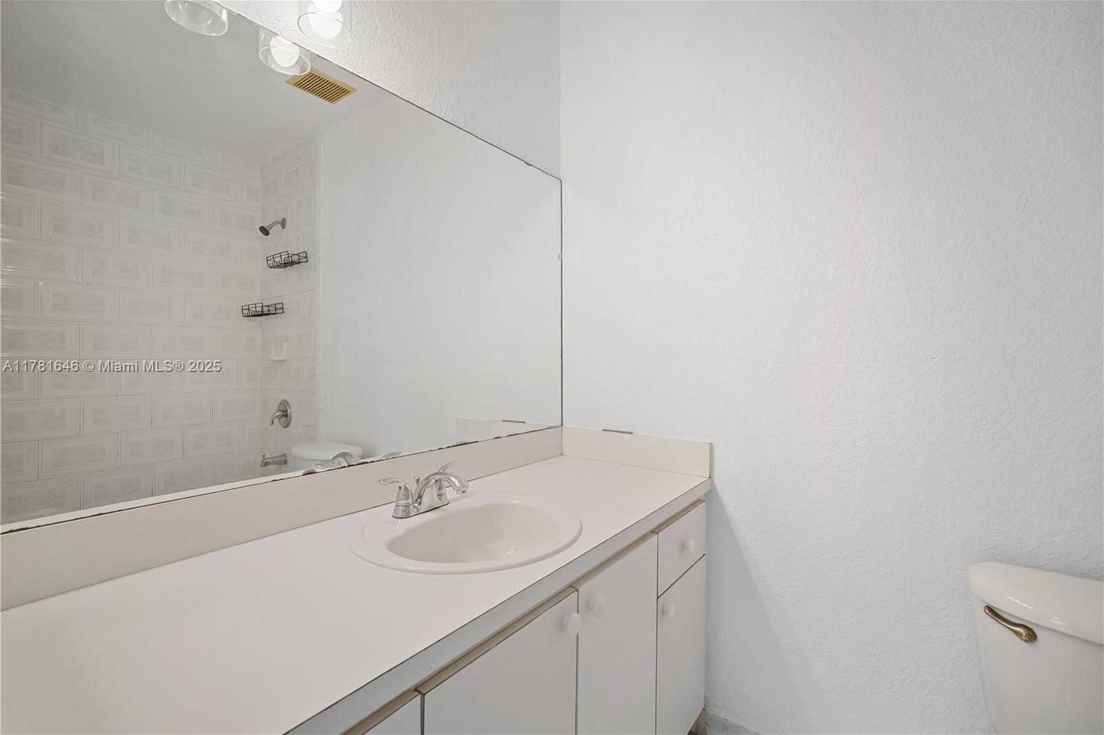 Small Image of 244 NORTH WEST 179TH ST, Miami Gardens Number 16