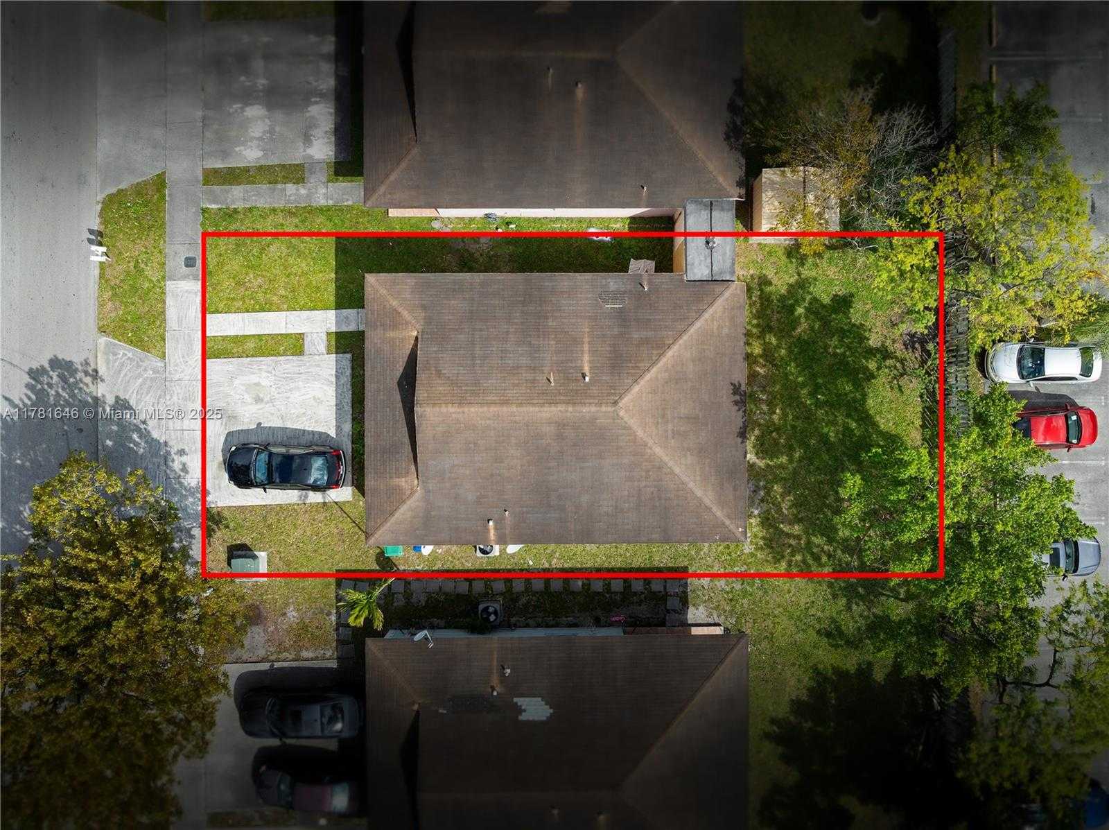 Small Image of 244 NORTH WEST 179TH ST, Miami Gardens Number 2