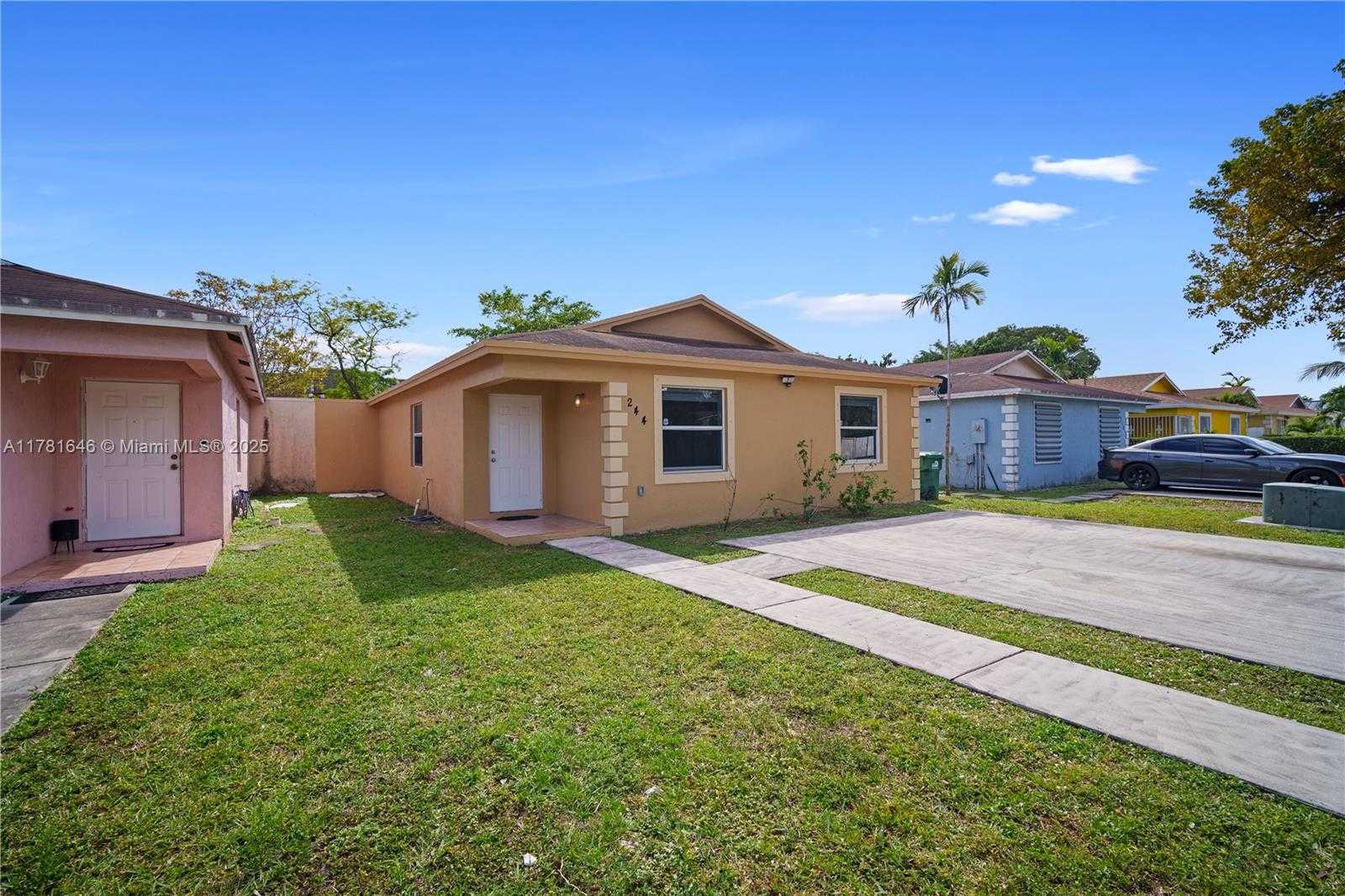 Small Image of 244 NORTH WEST 179TH ST, Miami Gardens Number 3