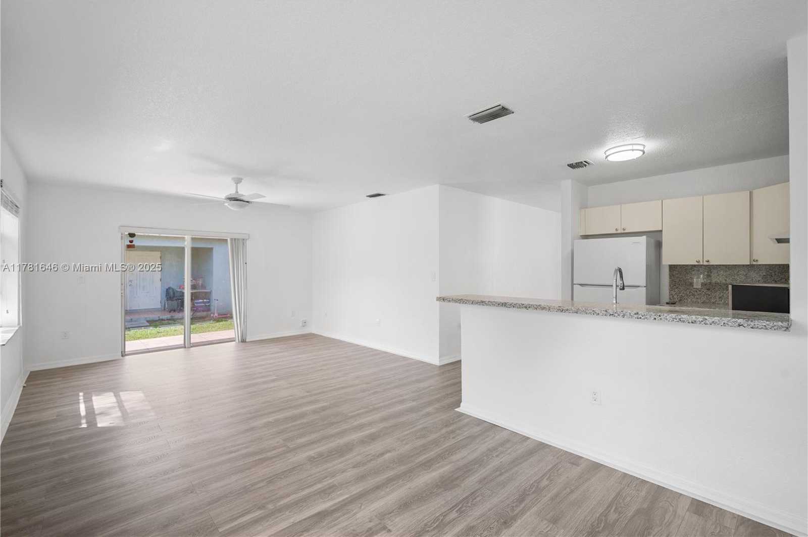 Small Image of 244 NORTH WEST 179TH ST, Miami Gardens Number 6