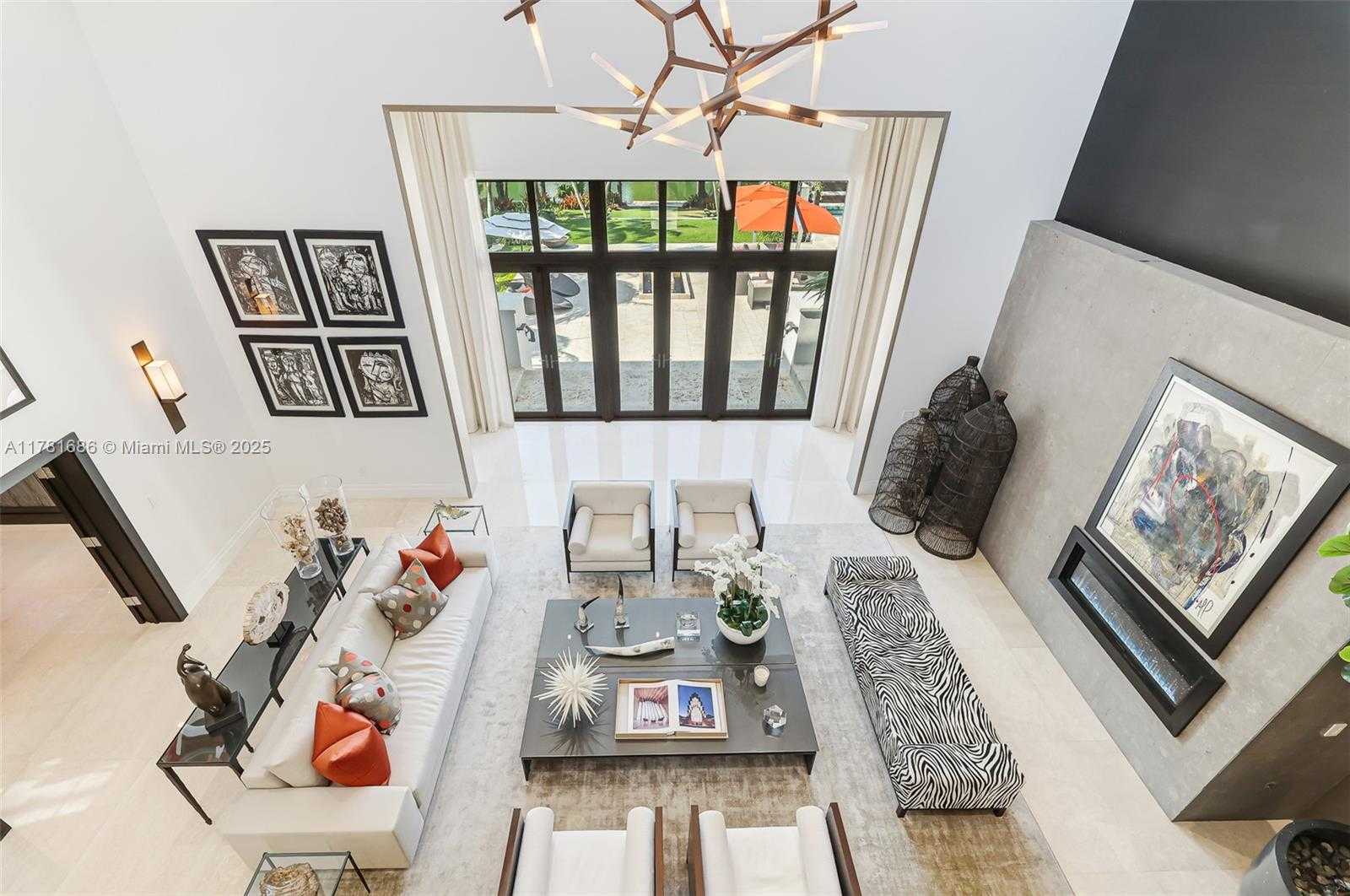 Small Image of 555 ARVIDA PKWY, Coral Gables Number 21