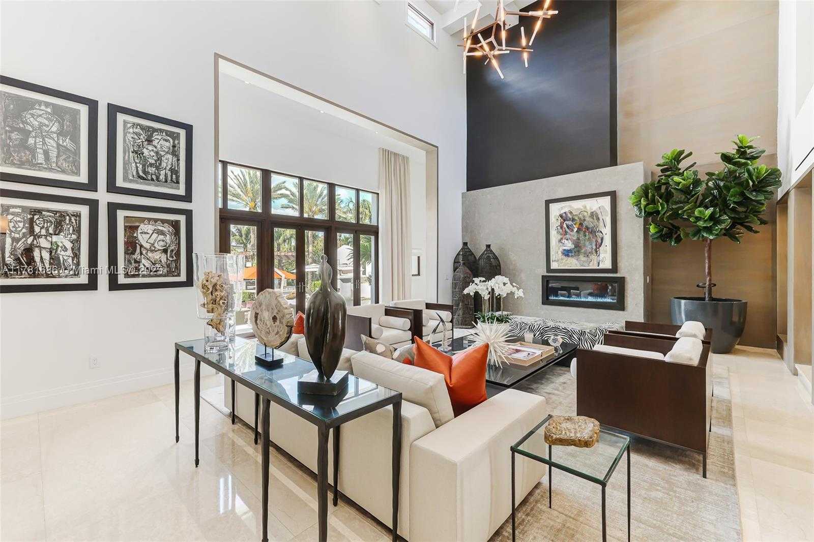 Small Image of 555 ARVIDA PKWY, Coral Gables Number 9