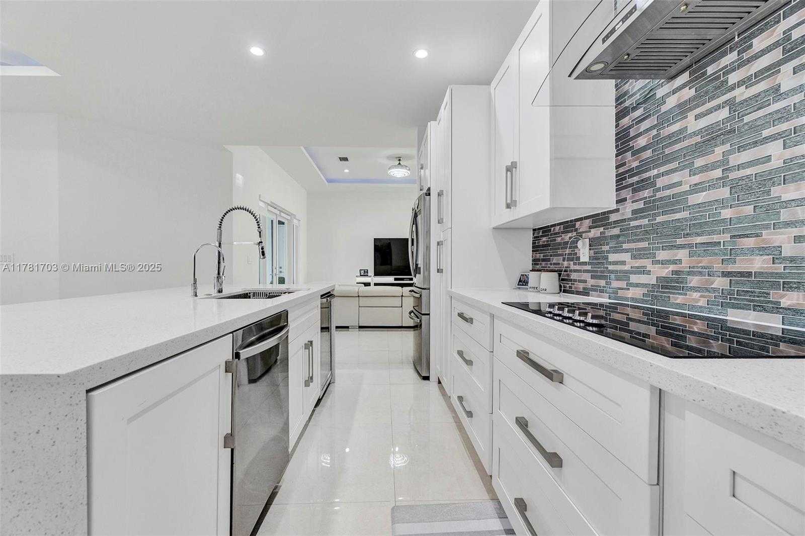 Small Image of 24399 SOUTH WEST 217TH AVE, Homestead Number 10