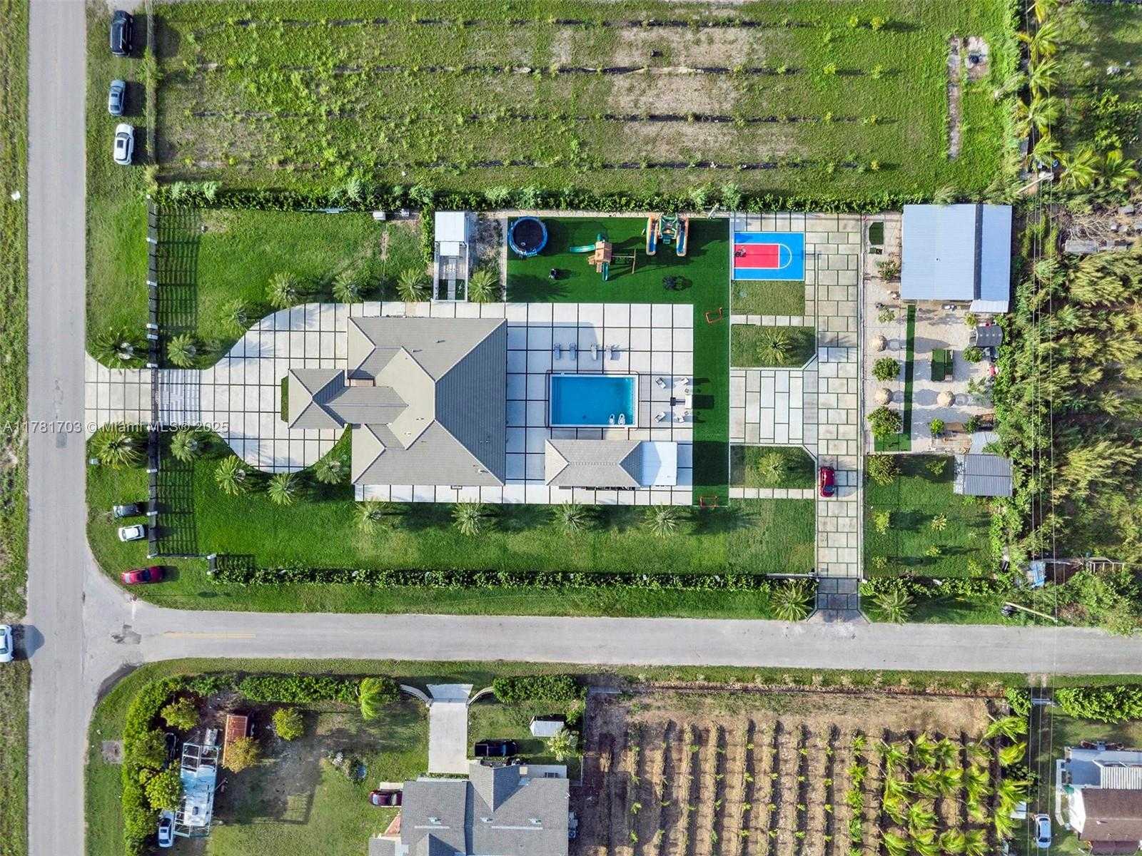 Small Image of 24399 SOUTH WEST 217TH AVE, Homestead Number 29