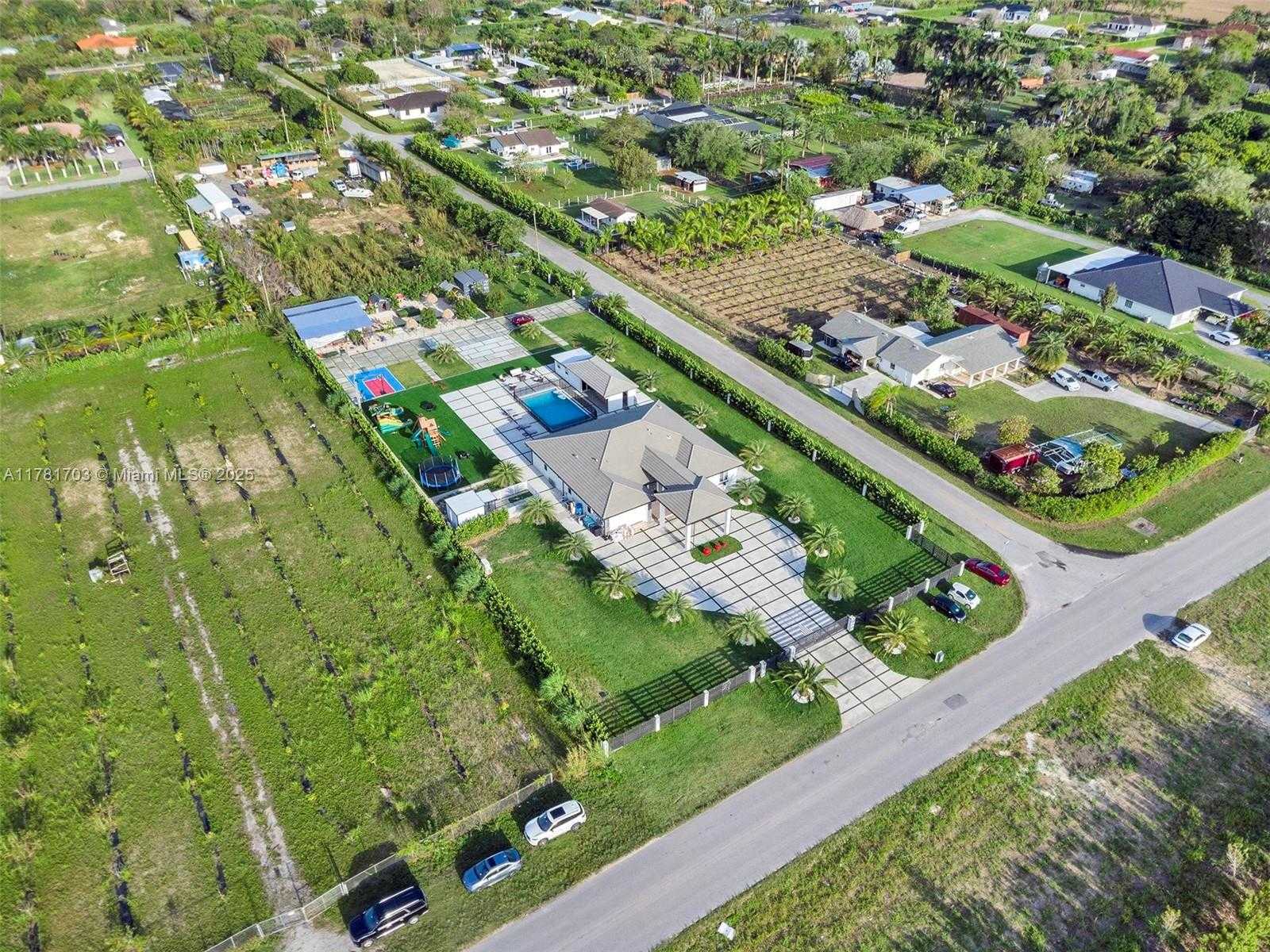 Small Image of 24399 SOUTH WEST 217TH AVE, Homestead Number 30