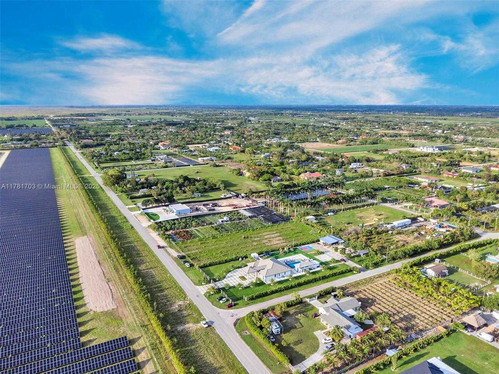 Small Image of 24399 SOUTH WEST 217TH AVE, Homestead Number 31