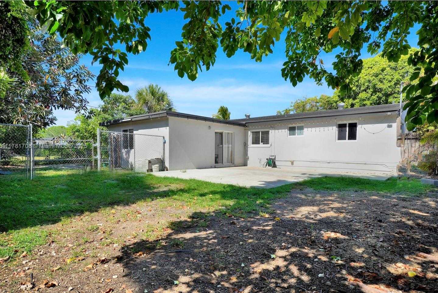 Small Image of 30100 SOUTH WEST 168TH CT, Homestead Number 4