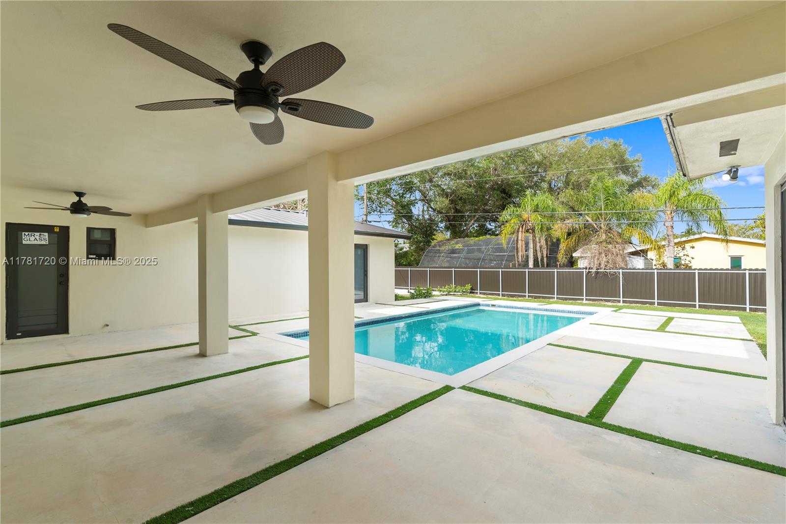 Small Image of 17020 SOUTH WEST 87TH CT, Palmetto Bay Number 34
