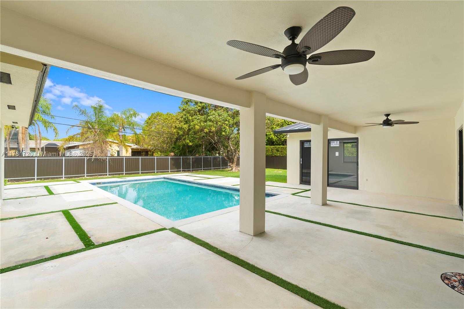 Small Image of 17020 SOUTH WEST 87TH CT, Palmetto Bay Number 36