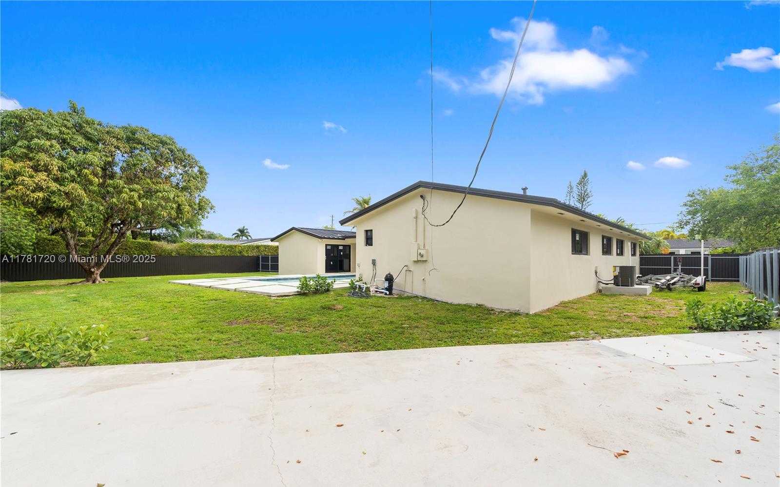 Small Image of 17020 SOUTH WEST 87TH CT, Palmetto Bay Number 45