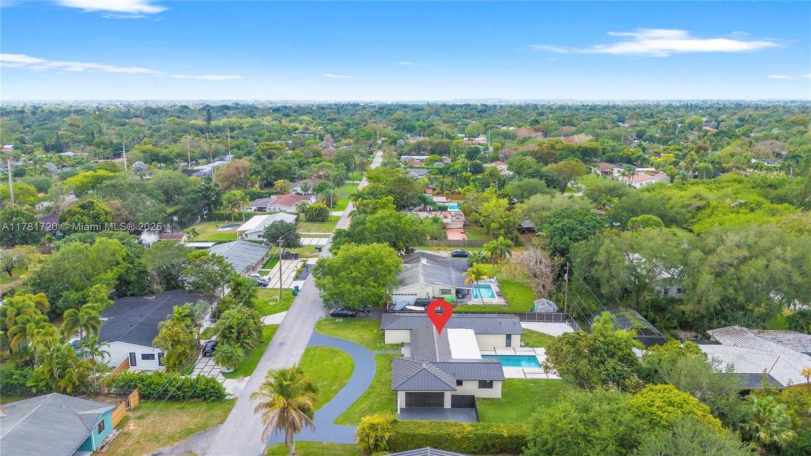 Small Image of 17020 SOUTH WEST 87TH CT, Palmetto Bay Number 49