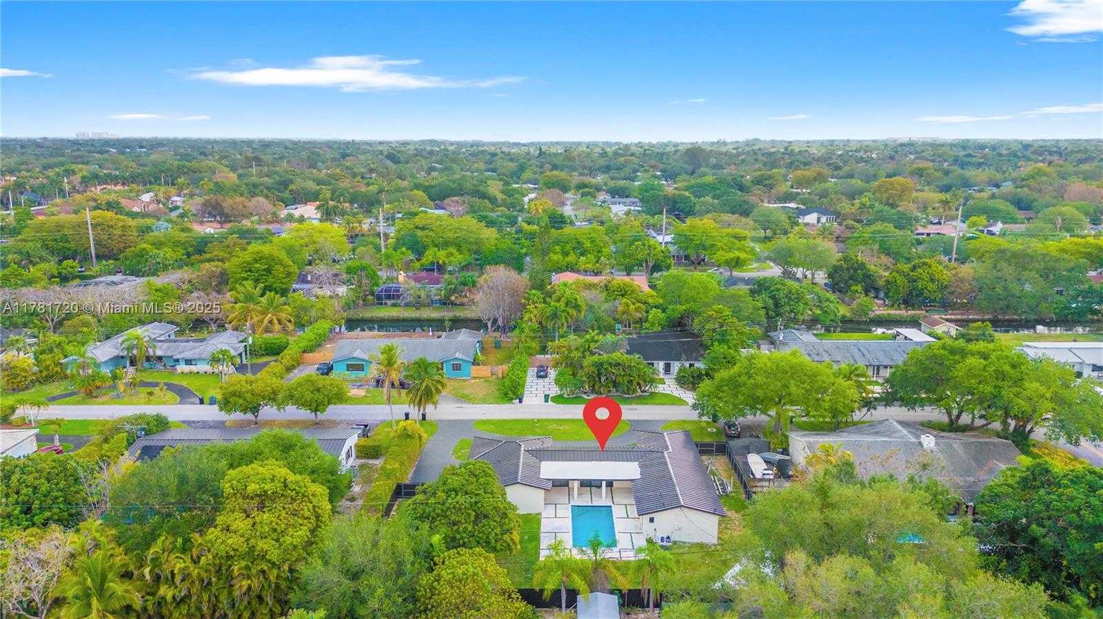 Small Image of 17020 SOUTH WEST 87TH CT, Palmetto Bay Number 51
