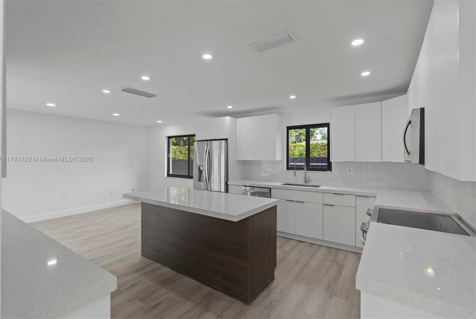 Small Image of 17020 SOUTH WEST 87TH CT, Palmetto Bay Number 7